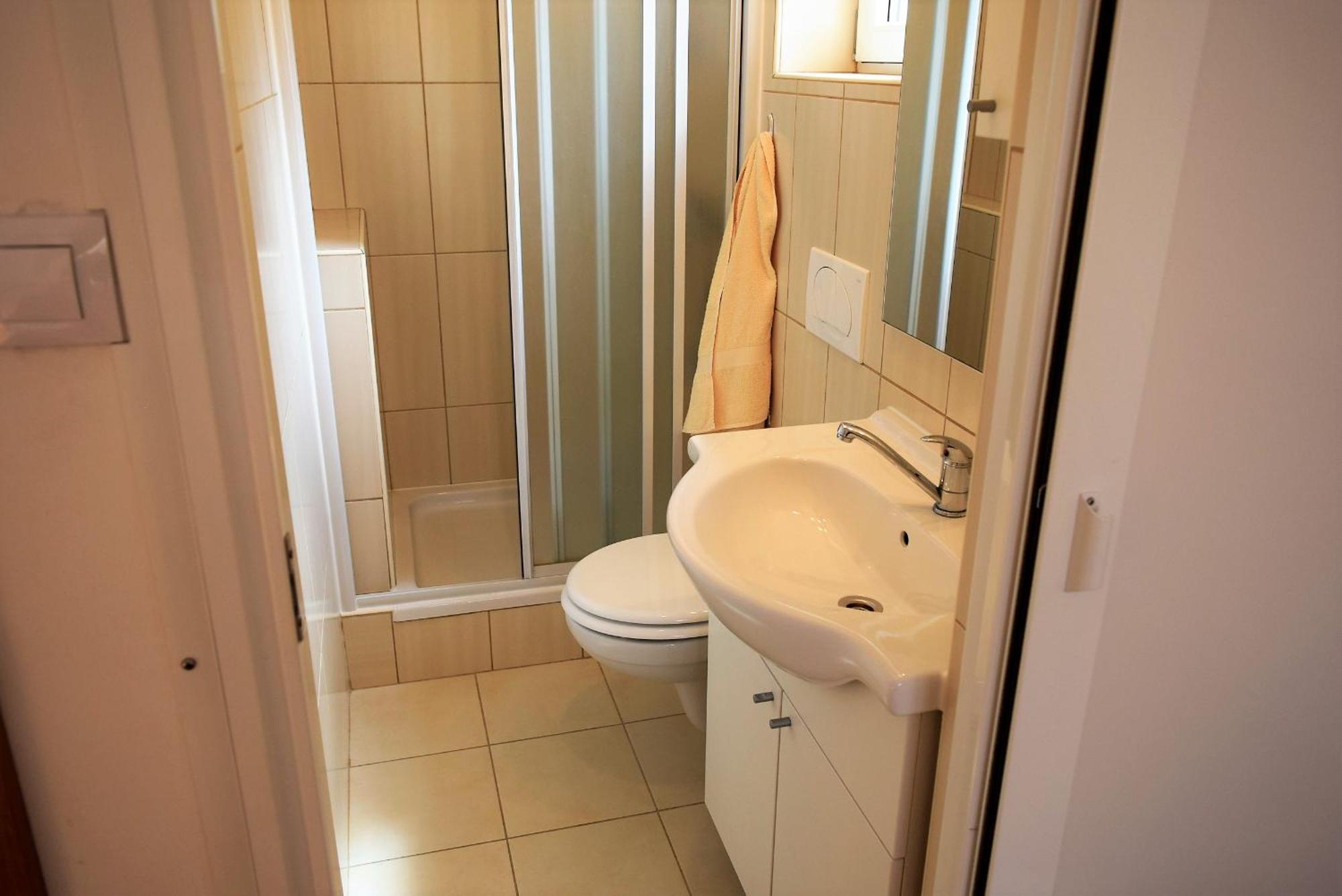 Sunnyy Beacch Apartments Banjol الغرفة الصورة