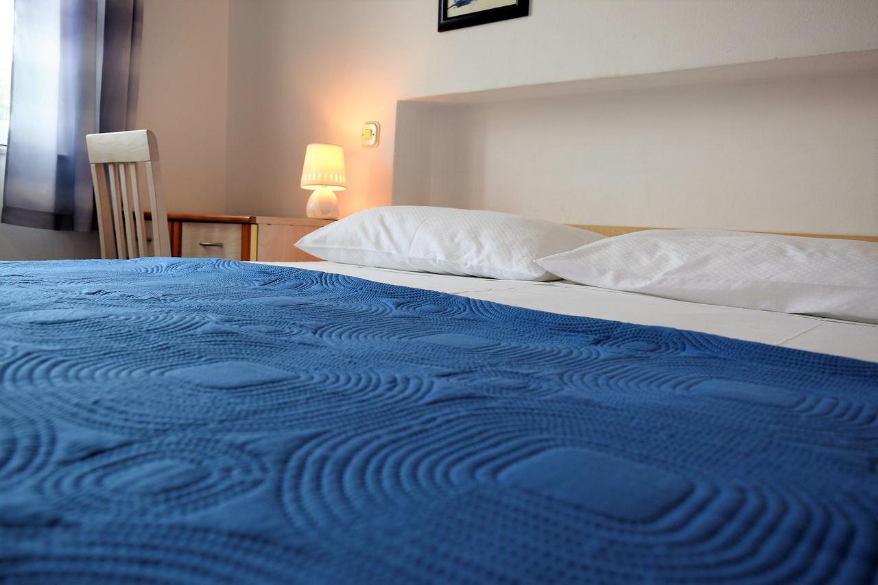 Sunnyy Beacch Apartments Banjol المظهر الخارجي الصورة
