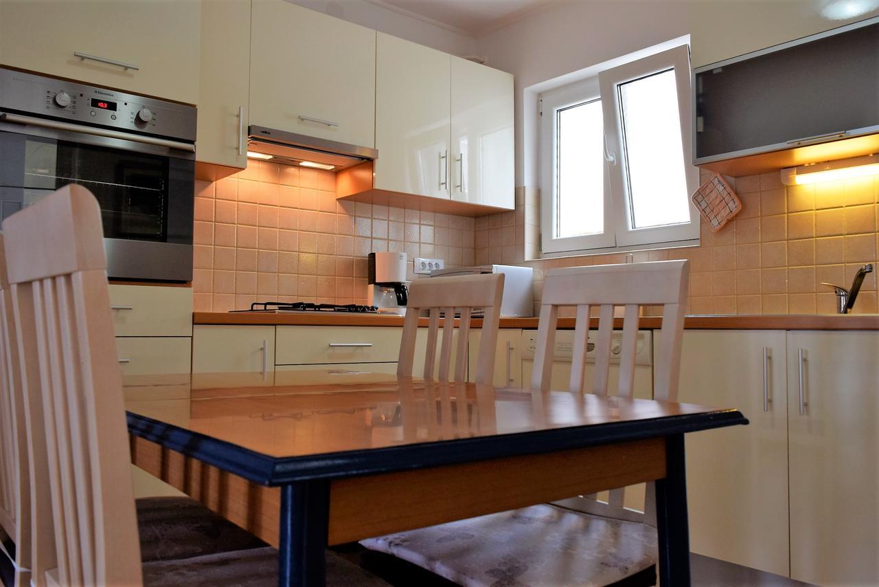 Sunnyy Beacch Apartments Banjol المظهر الخارجي الصورة