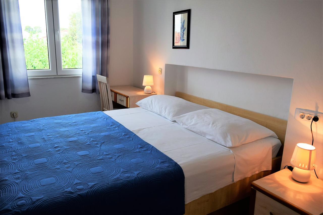 Sunnyy Beacch Apartments Banjol المظهر الخارجي الصورة