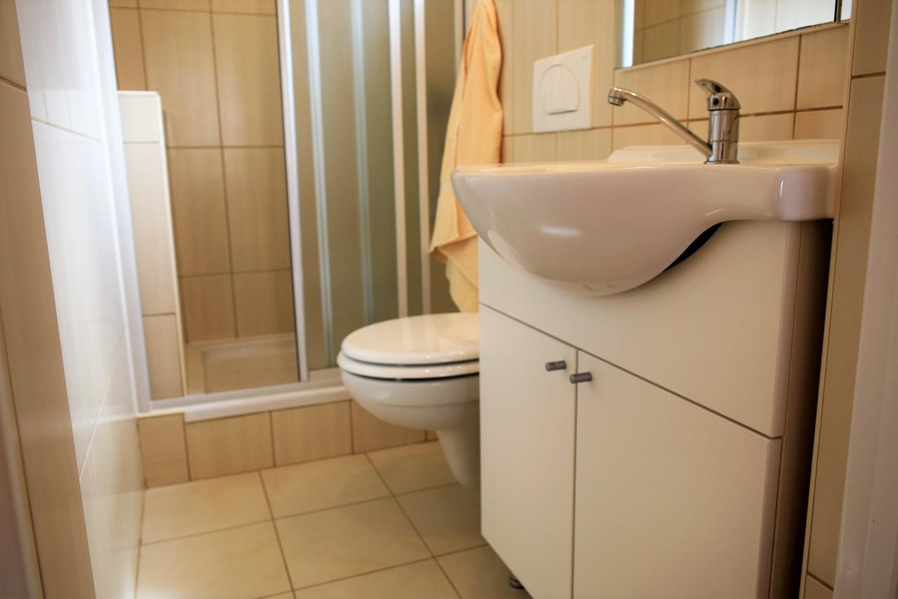 Sunnyy Beacch Apartments Banjol المظهر الخارجي الصورة