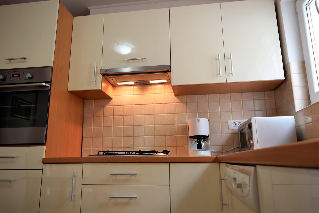 Sunnyy Beacch Apartments Banjol المظهر الخارجي الصورة