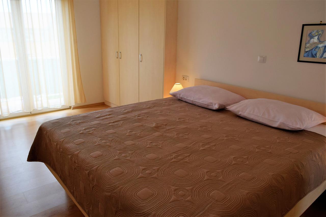 Sunnyy Beacch Apartments Banjol المظهر الخارجي الصورة